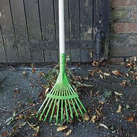 Bigjigs Toys Green Leaf Garden Rake, Bigjigs Toys