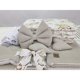 White wicker bed with equipment for a baby - Cotton flowers, Ourbaby®